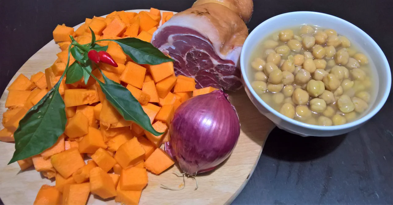 Zucca ceci e prosciutto